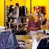 Магазины одежды и обуви в Амзе